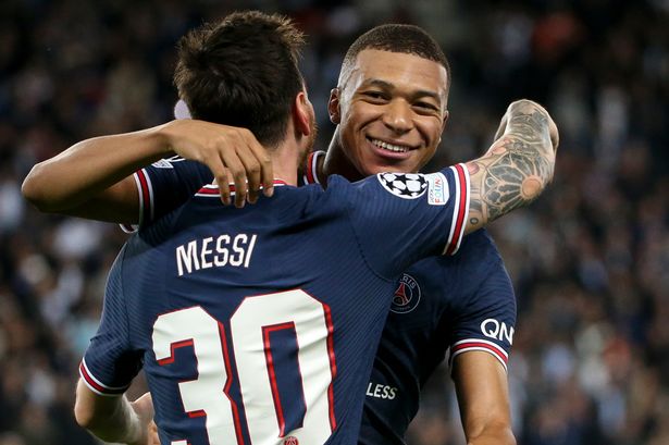 Utviklingen av store fotballspillere i enhver tid